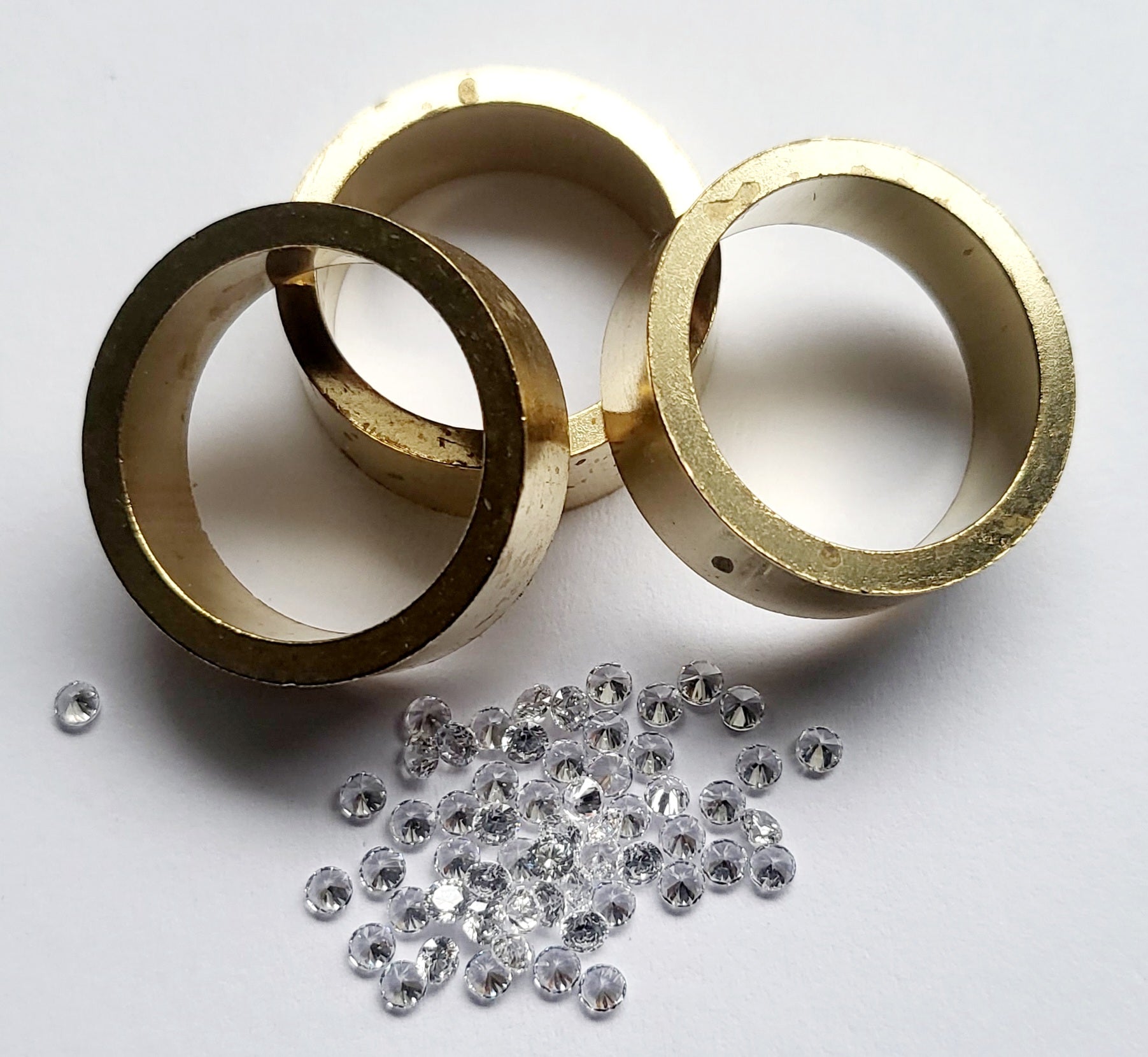 Brass rings (6.7mm) & Stones (30 Off) Jewellery Training Solutions