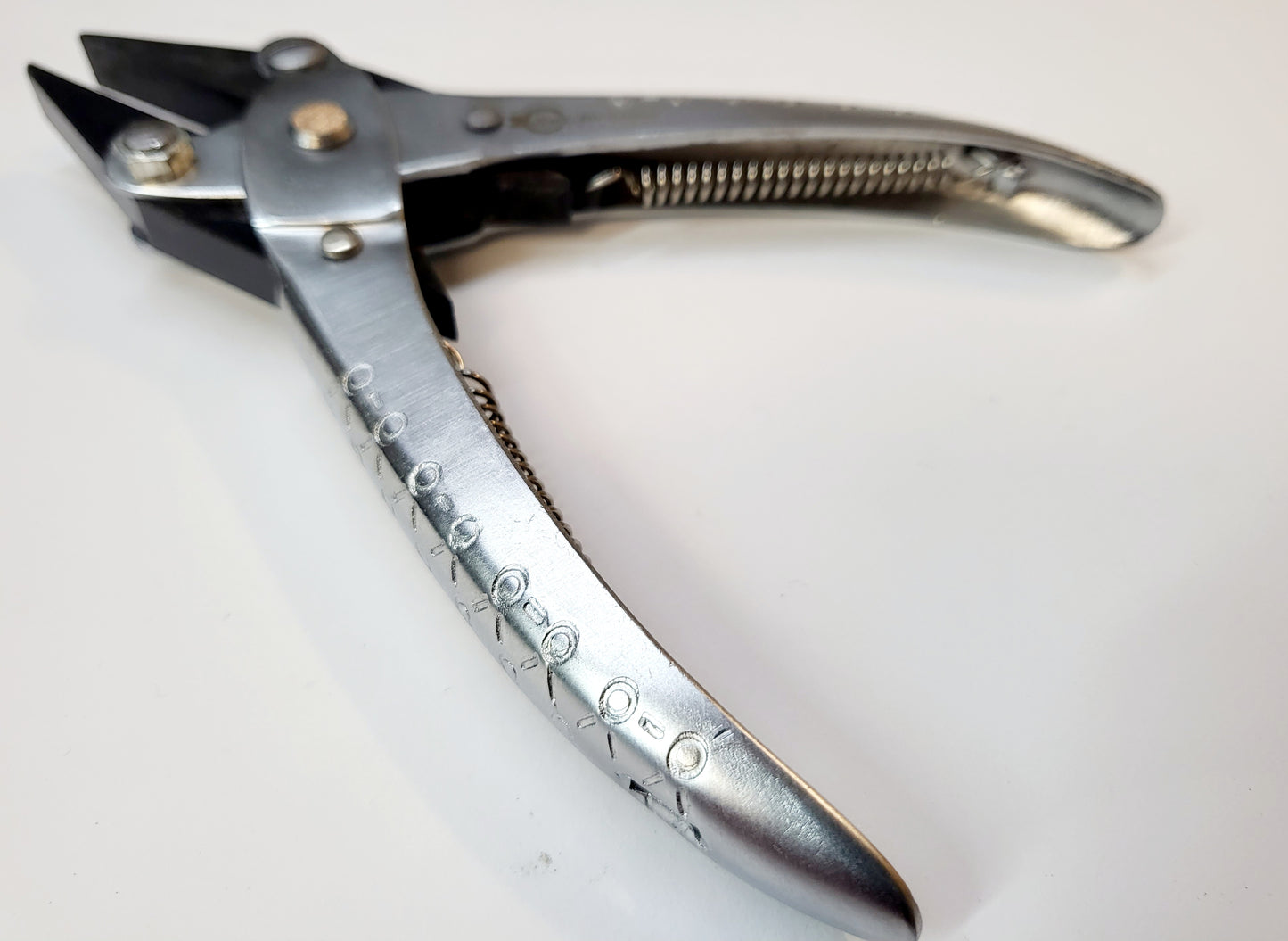 Parallel Pliers (8mm nose)